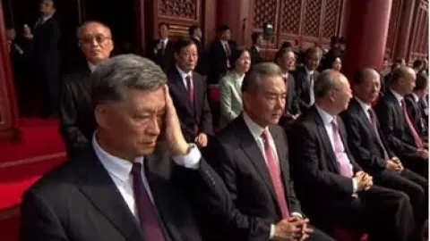 大乐透期号专家推荐分析：临场4小时市场调整意图